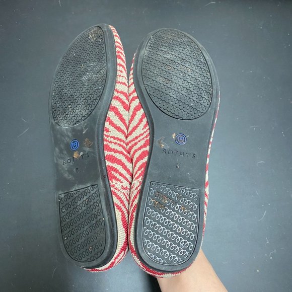 Rothy's The Loafer Red Zebra Size 6 - Picture 3 of 6